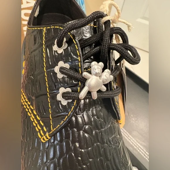 DrMartens X Marc Jacob Collab - Picture 3 of 9